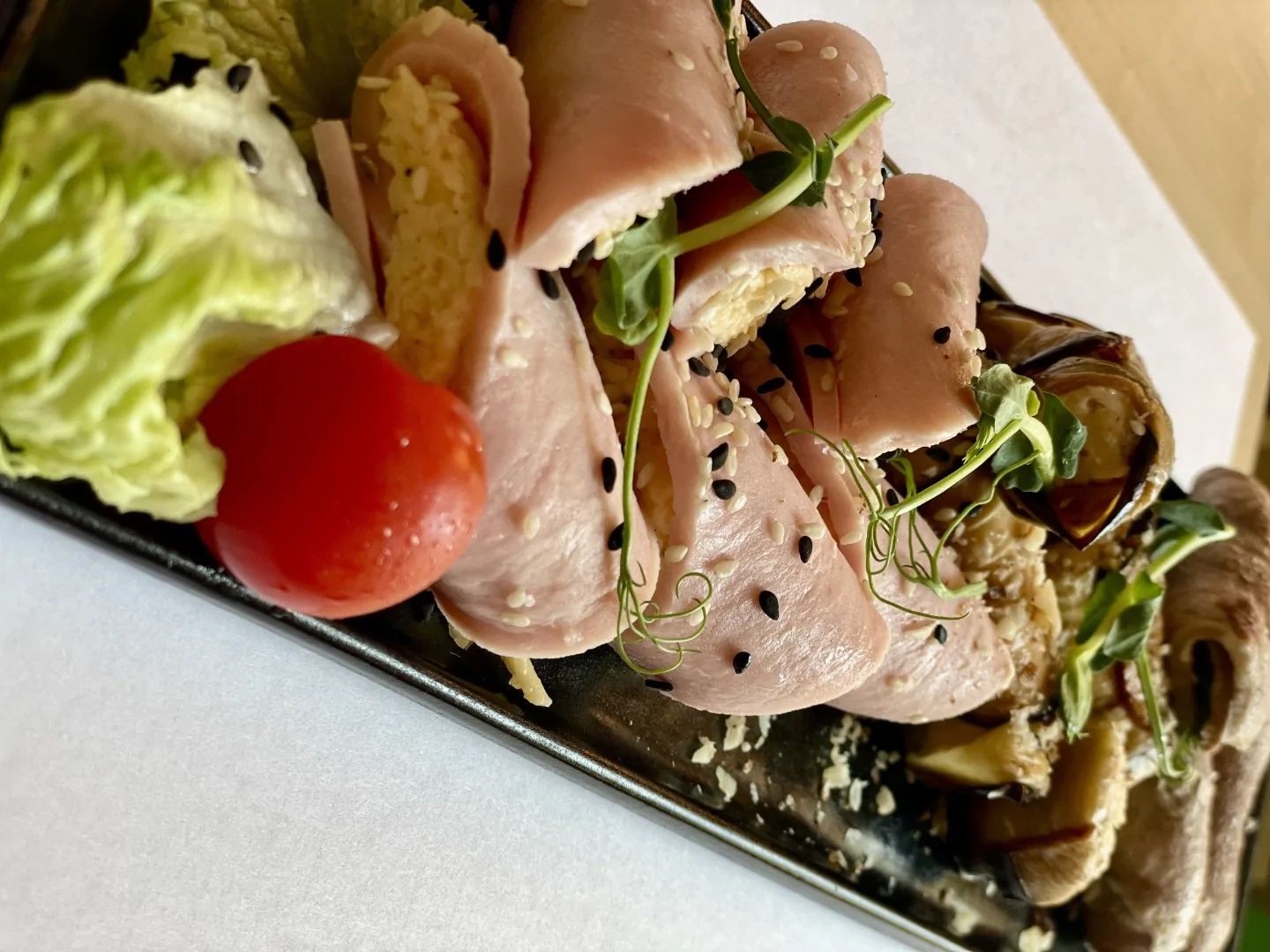 Микс рулетов (баклажан, ветчина, язык) 9 шт